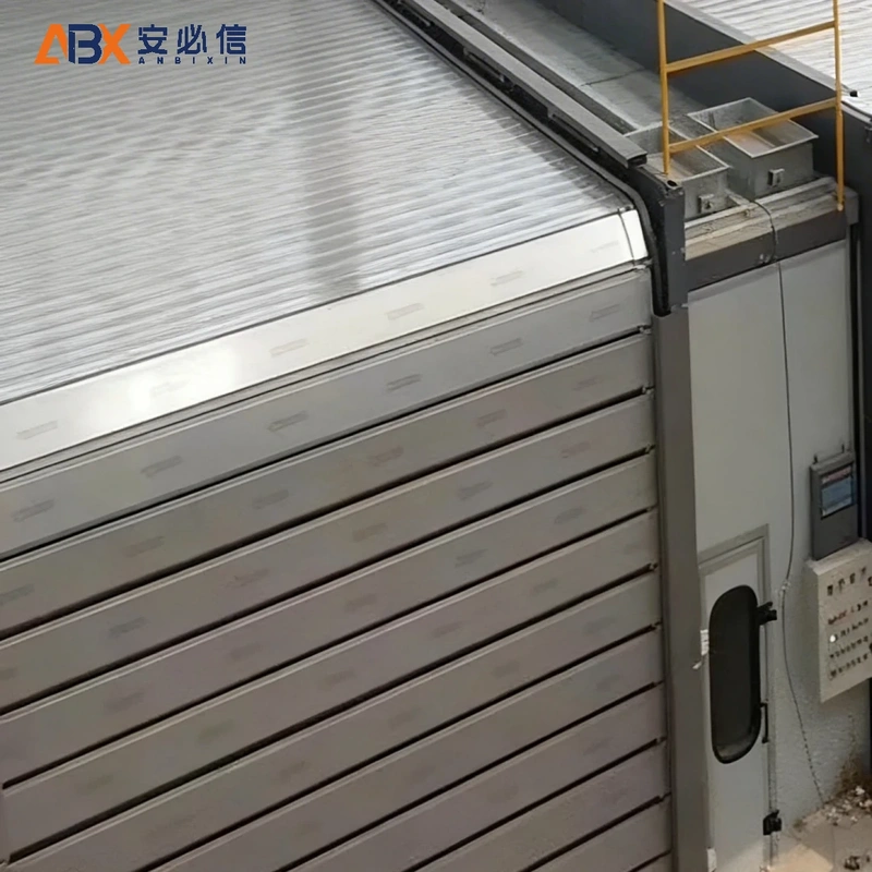 松原市金属快速门